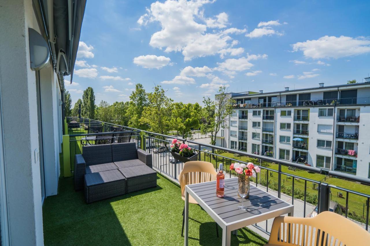 Mf Adriana Panorama Apartment Siofok Dış mekan fotoğraf